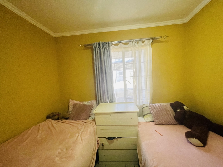 2 Bedroom Property for Sale in Noordwyk Gauteng