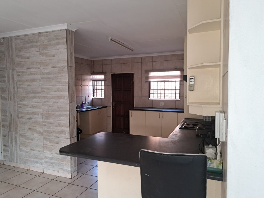 To Let 3 Bedroom Property for Rent in Elandshaven Gauteng
