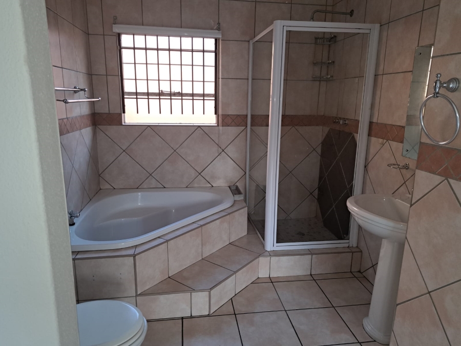 To Let 3 Bedroom Property for Rent in Elandshaven Gauteng