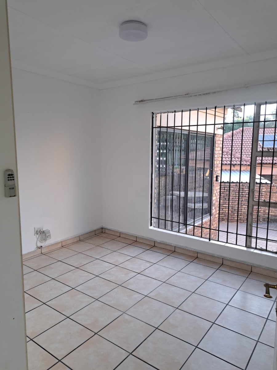 To Let 3 Bedroom Property for Rent in Elandshaven Gauteng