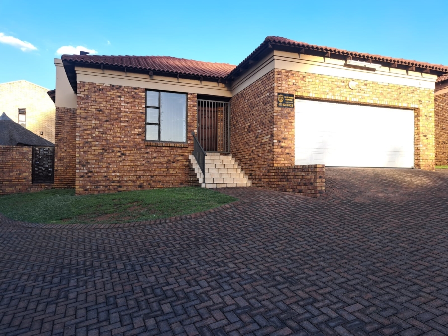 To Let 3 Bedroom Property for Rent in Elandshaven Gauteng