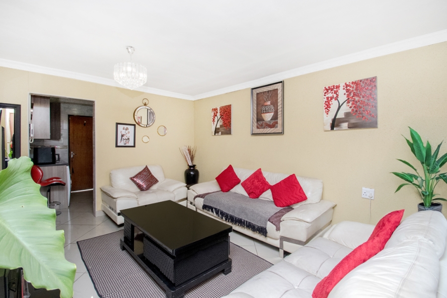 2 Bedroom Property for Sale in Cosmo City Gauteng