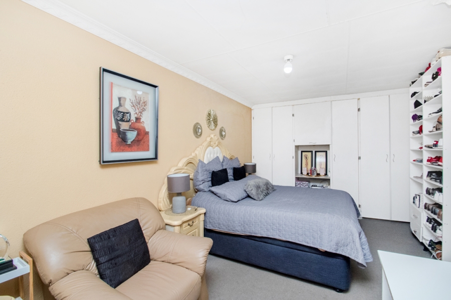 2 Bedroom Property for Sale in Cosmo City Gauteng