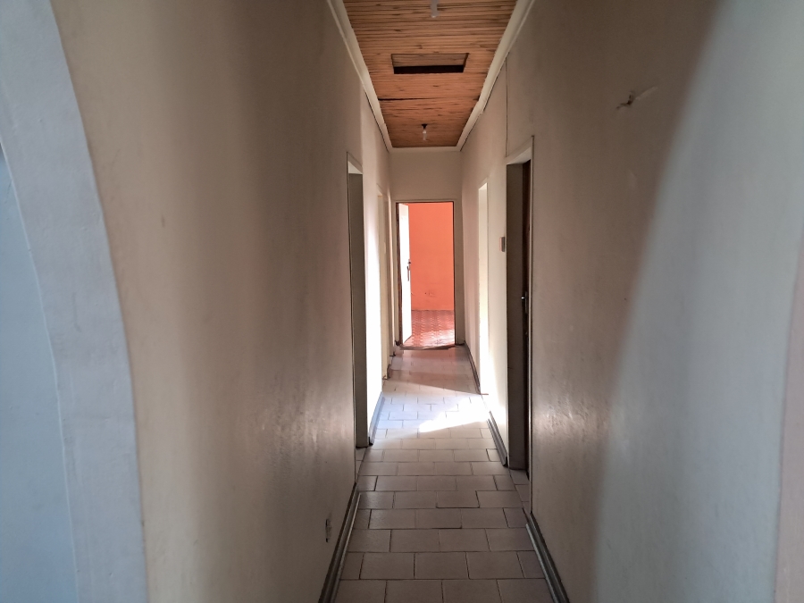 5 Bedroom Property for Sale in Geluksdal Gauteng