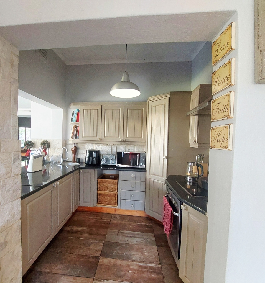 5 Bedroom Property for Sale in Benoni West Gauteng