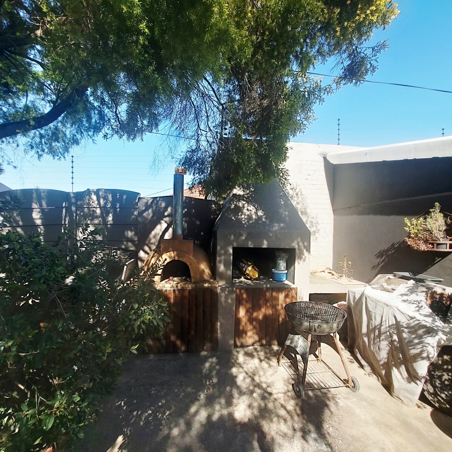 5 Bedroom Property for Sale in Benoni West Gauteng