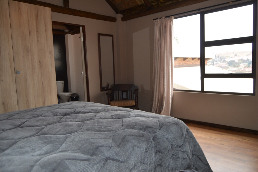 To Let 2 Bedroom Property for Rent in Kenmare Gauteng