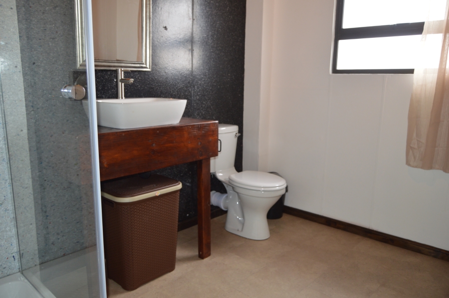 To Let 2 Bedroom Property for Rent in Kenmare Gauteng