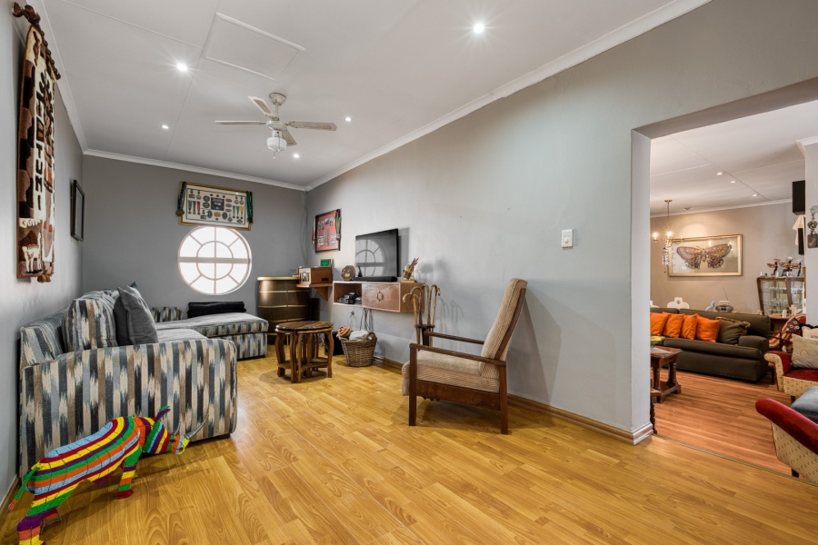 3 Bedroom Property for Sale in Linden Gauteng