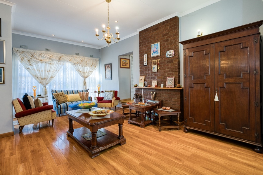 3 Bedroom Property for Sale in Linden Gauteng