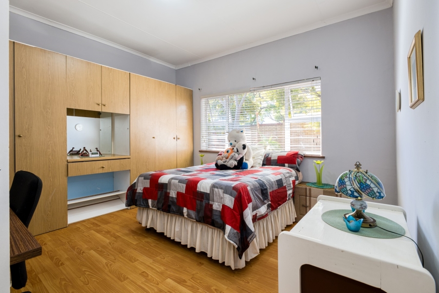 3 Bedroom Property for Sale in Linden Gauteng