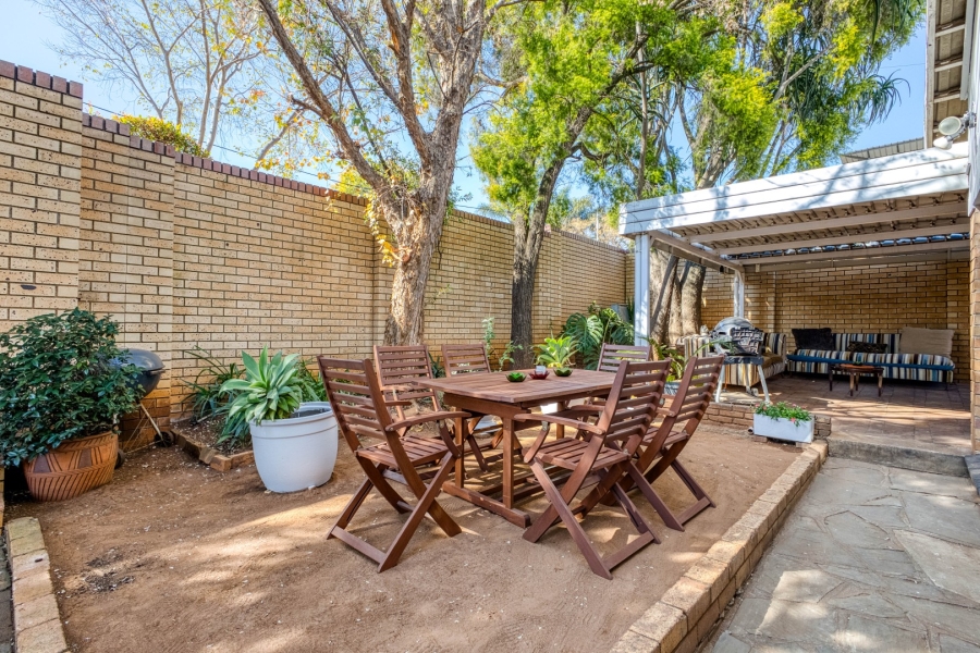 3 Bedroom Property for Sale in Linden Gauteng