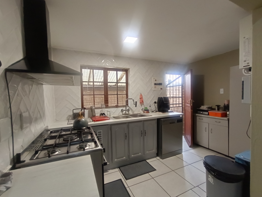 2 Bedroom Property for Sale in Clubview Gauteng