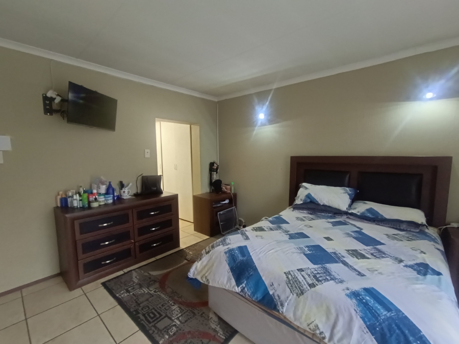 2 Bedroom Property for Sale in Clubview Gauteng