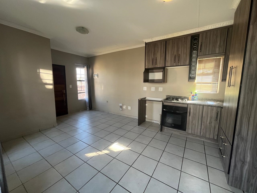 2 Bedroom Property for Sale in South Hills Gauteng