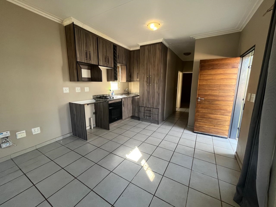 2 Bedroom Property for Sale in South Hills Gauteng