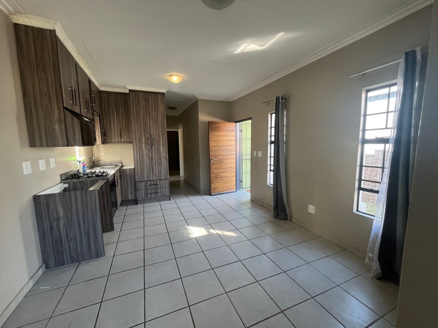 2 Bedroom Property for Sale in South Hills Gauteng