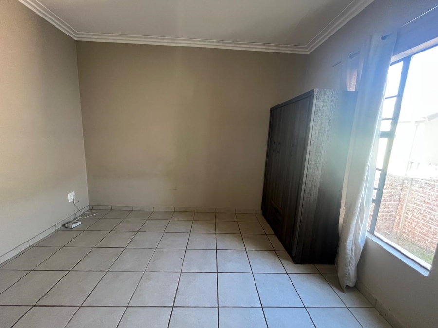 2 Bedroom Property for Sale in South Hills Gauteng