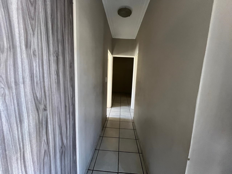 2 Bedroom Property for Sale in South Hills Gauteng