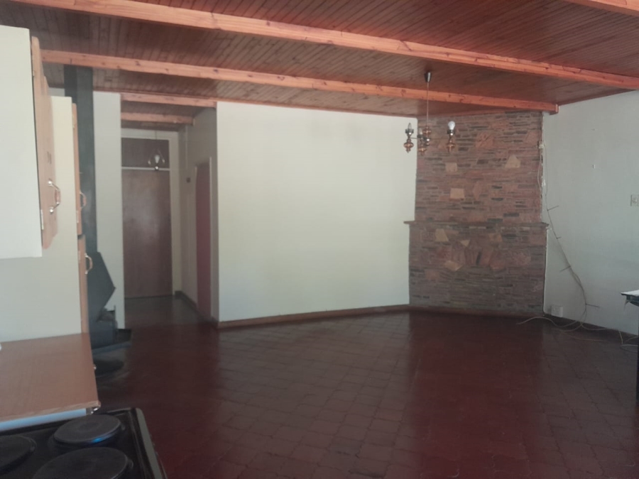 To Let 2 Bedroom Property for Rent in Walker Fruit Farms Gauteng