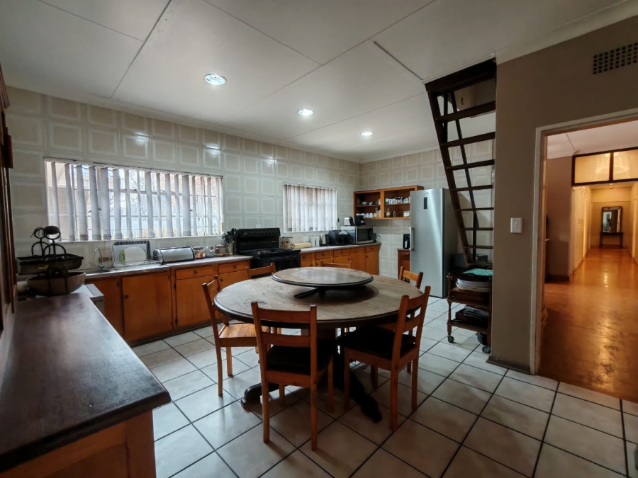 4 Bedroom Property for Sale in Three Rivers Proper Gauteng