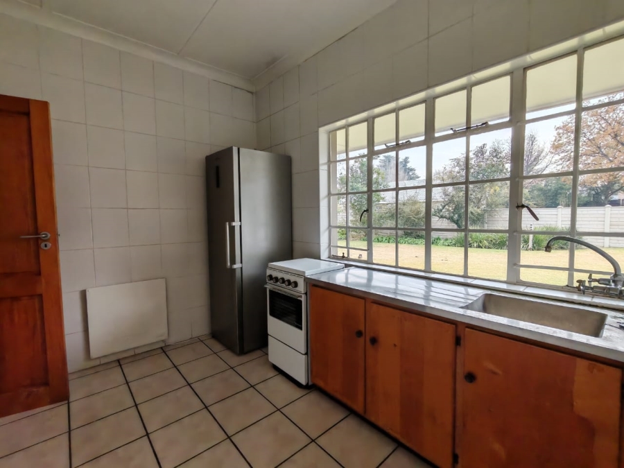 4 Bedroom Property for Sale in Three Rivers Proper Gauteng