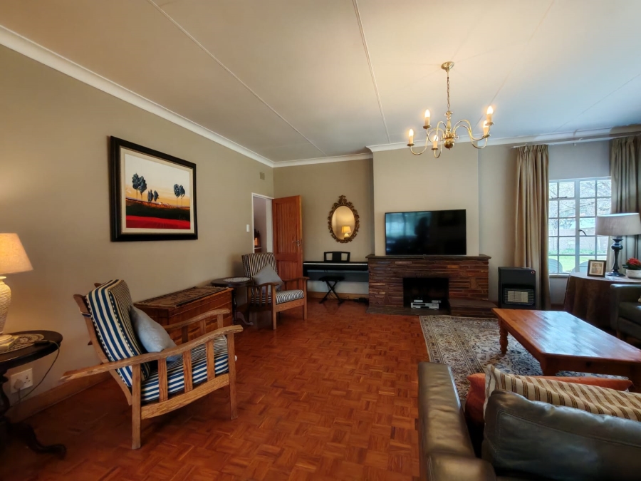 4 Bedroom Property for Sale in Three Rivers Proper Gauteng