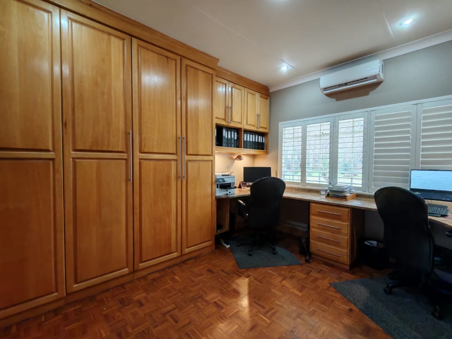 4 Bedroom Property for Sale in Three Rivers Proper Gauteng