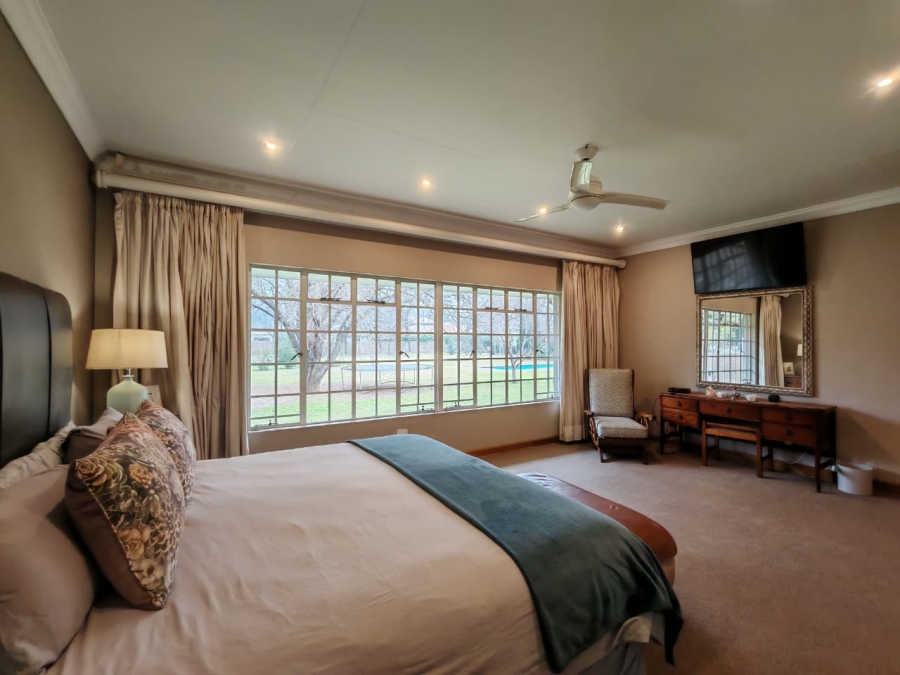 4 Bedroom Property for Sale in Three Rivers Proper Gauteng