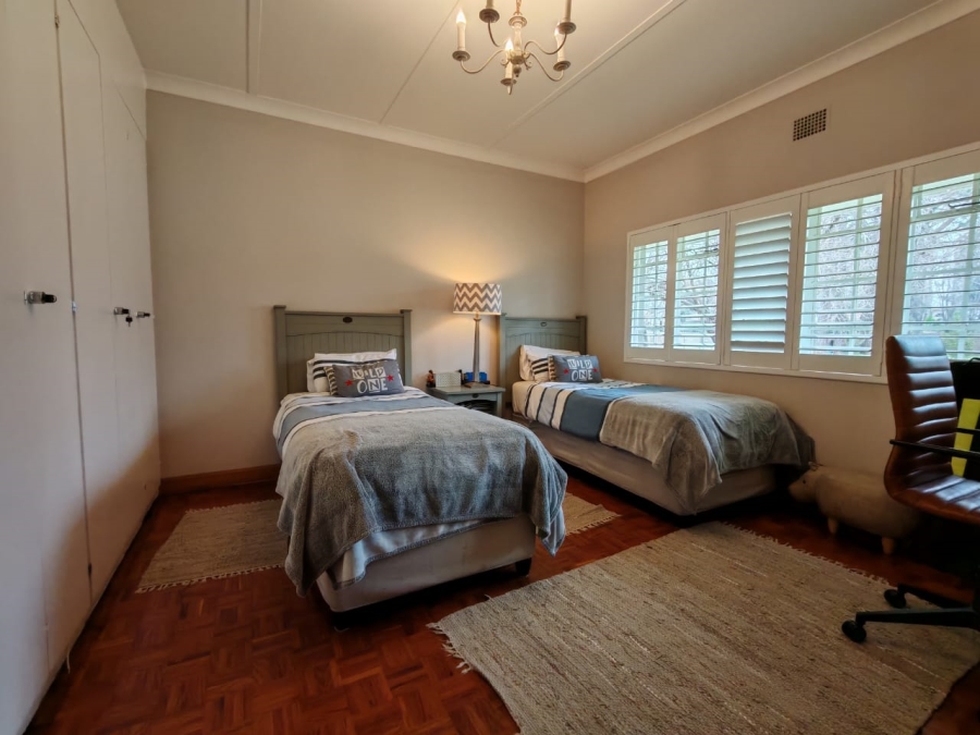 4 Bedroom Property for Sale in Three Rivers Proper Gauteng