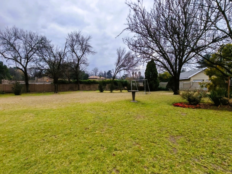 4 Bedroom Property for Sale in Three Rivers Proper Gauteng