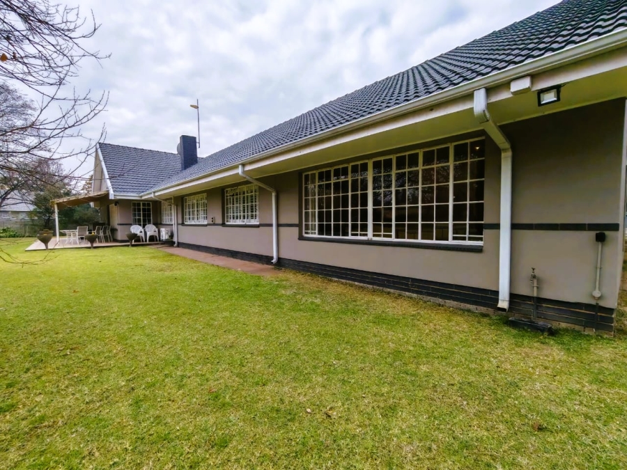 4 Bedroom Property for Sale in Three Rivers Proper Gauteng