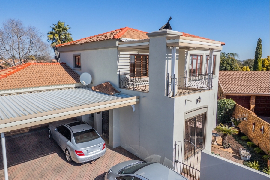 3 Bedroom Property for Sale in Amberfield Gauteng
