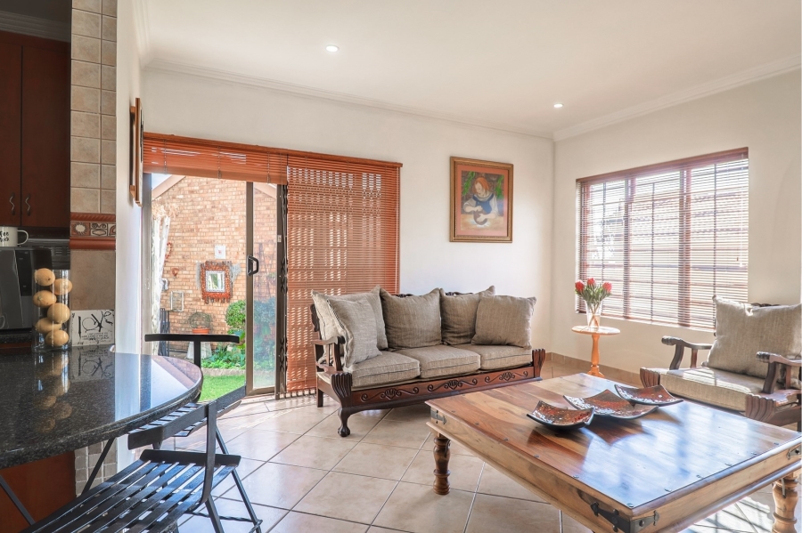 3 Bedroom Property for Sale in Amberfield Gauteng
