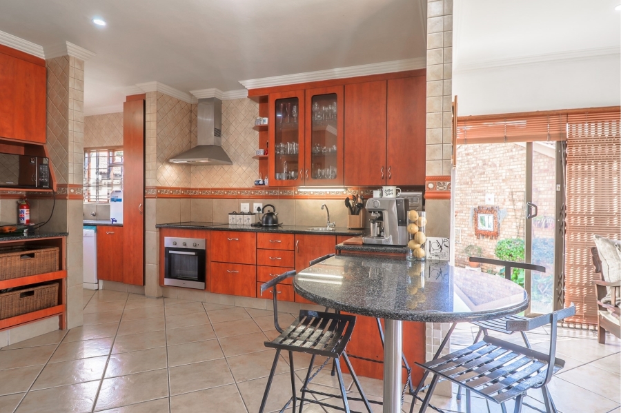 3 Bedroom Property for Sale in Amberfield Gauteng