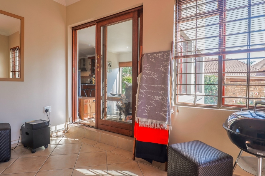 3 Bedroom Property for Sale in Amberfield Gauteng