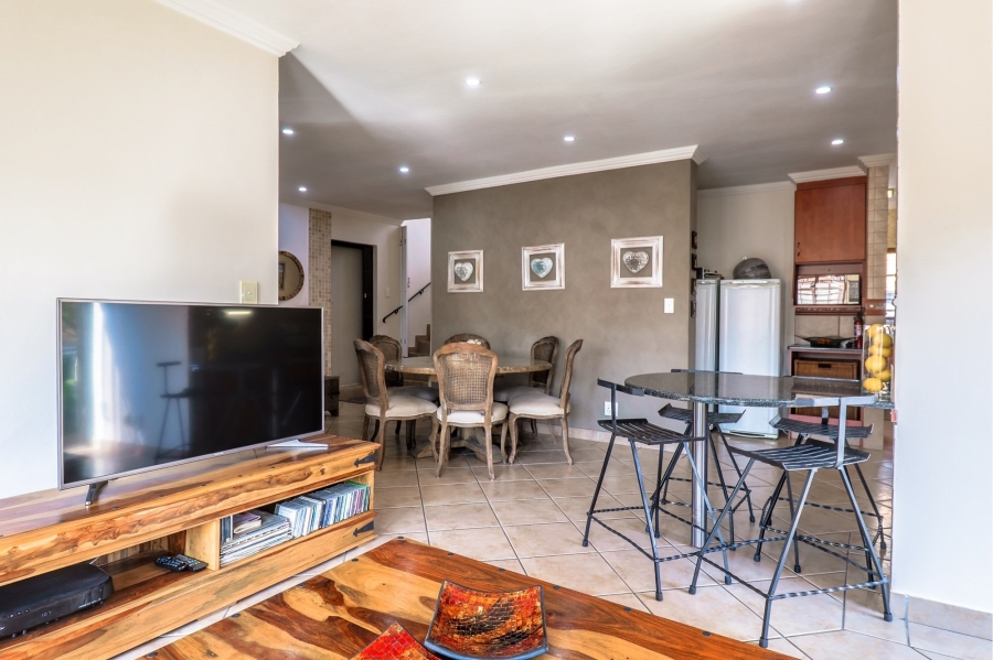 3 Bedroom Property for Sale in Amberfield Gauteng