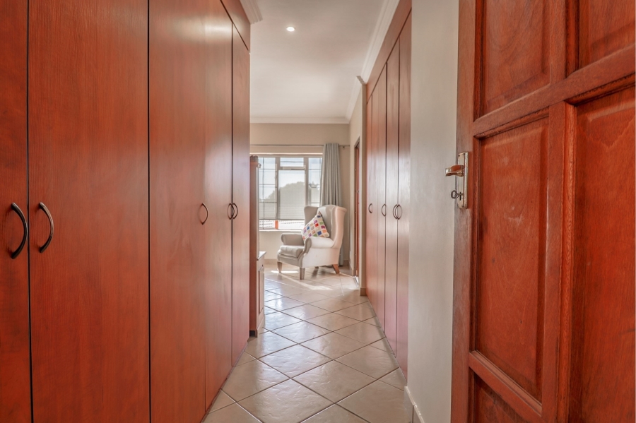 3 Bedroom Property for Sale in Amberfield Gauteng