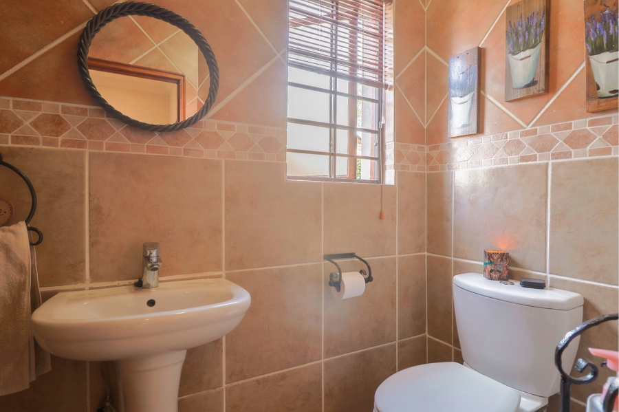 3 Bedroom Property for Sale in Amberfield Gauteng
