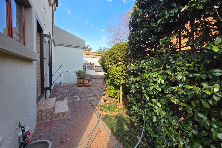 3 Bedroom Property for Sale in Amberfield Gauteng