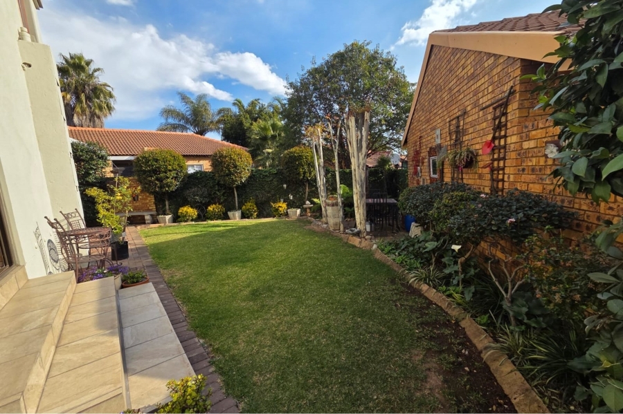 3 Bedroom Property for Sale in Amberfield Gauteng