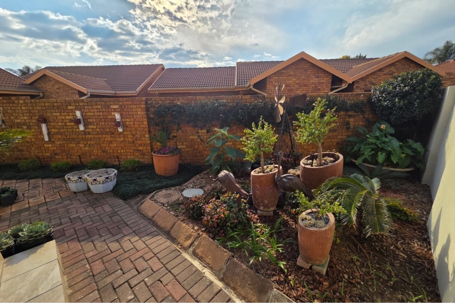 3 Bedroom Property for Sale in Amberfield Gauteng