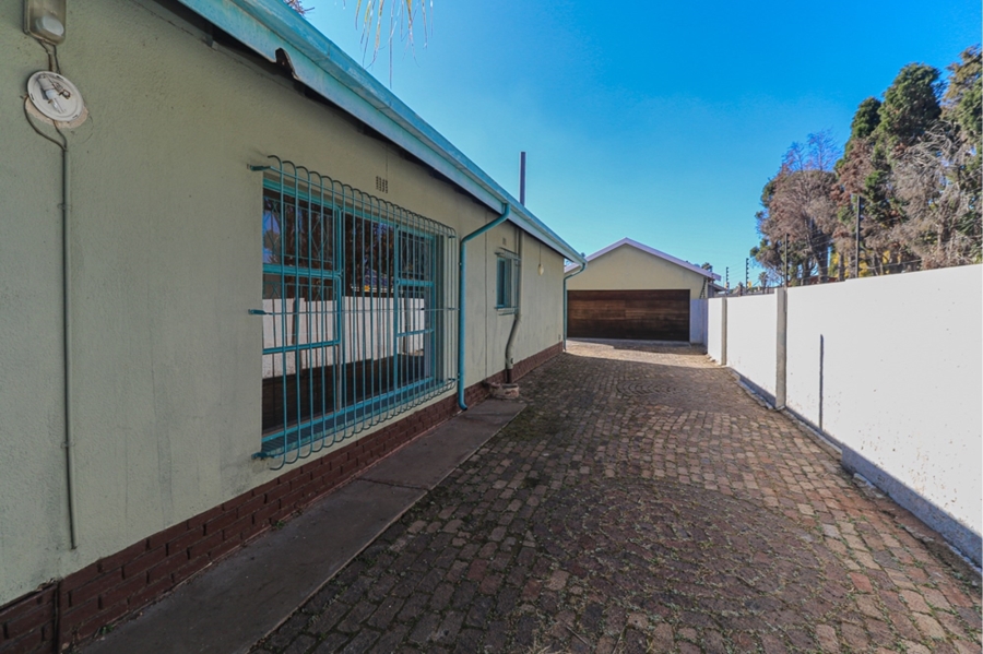 5 Bedroom Property for Sale in Ravenswood Gauteng