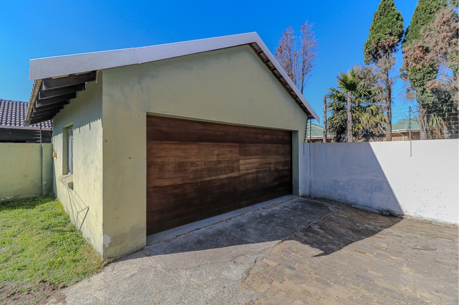 5 Bedroom Property for Sale in Ravenswood Gauteng
