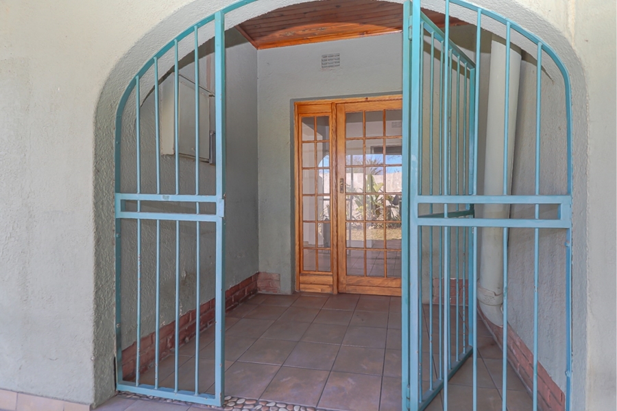 5 Bedroom Property for Sale in Ravenswood Gauteng