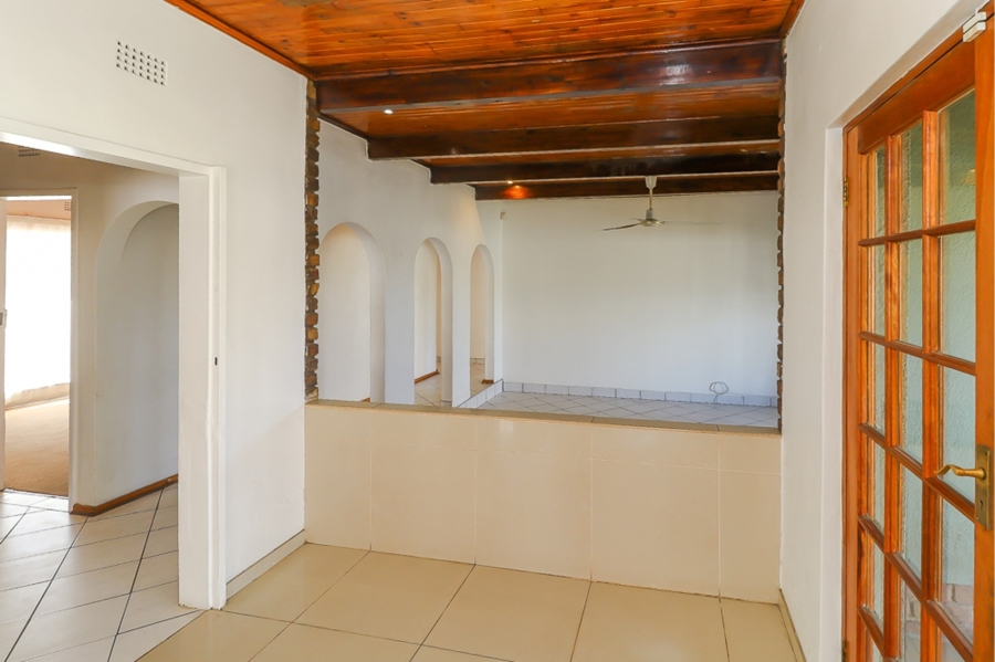 5 Bedroom Property for Sale in Ravenswood Gauteng
