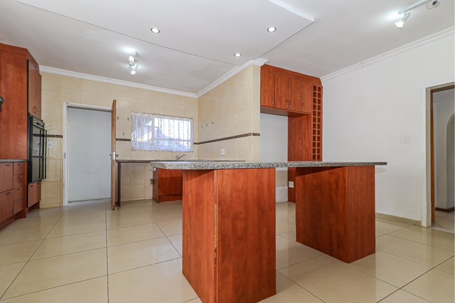 5 Bedroom Property for Sale in Ravenswood Gauteng