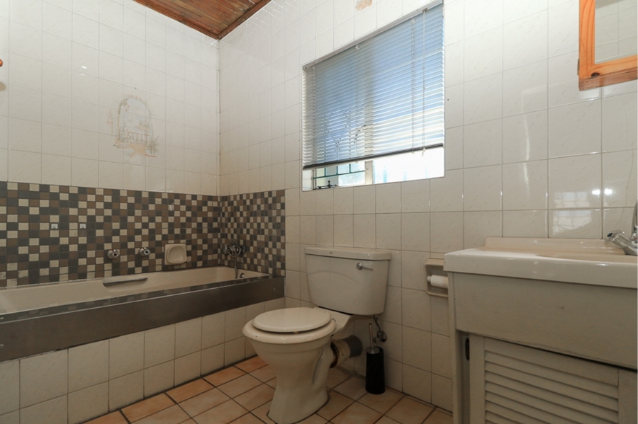 5 Bedroom Property for Sale in Ravenswood Gauteng