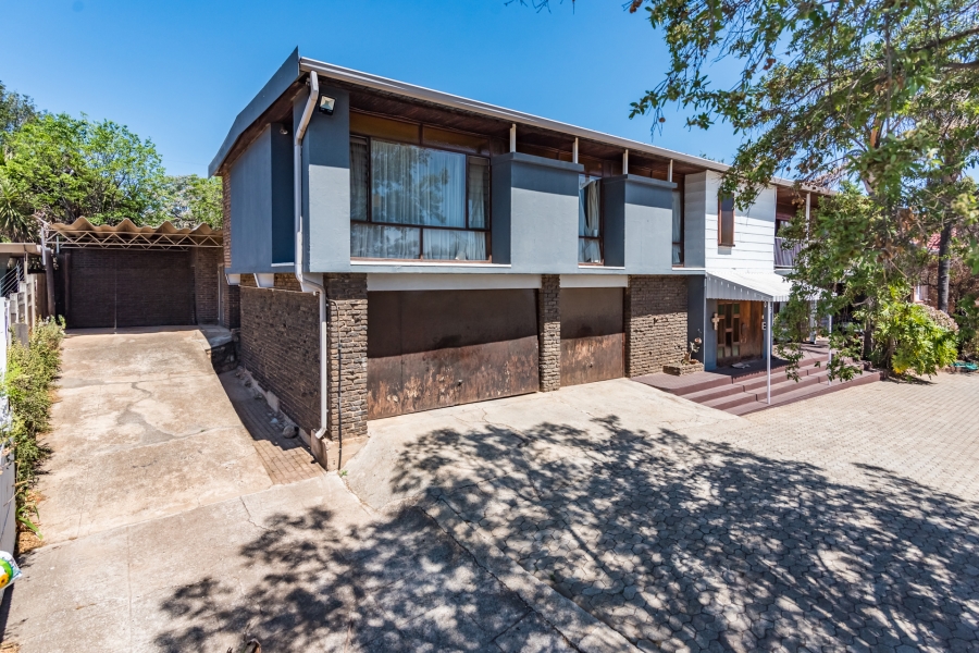 4 Bedroom Property for Sale in Kenmare Gauteng