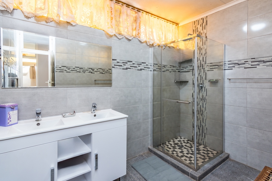 4 Bedroom Property for Sale in Kenmare Gauteng